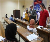 إقبال كبير من طلاب جامعة المنصورة على التطعيم بلقاح كورونا