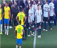 تفاصيل أزمة لقاء البرازيل والأرجنتين وقرار إلغاء المباراة | صور	