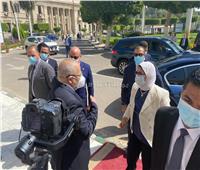 وزيرة الصحة تصل إلى جامعة القاهرة لتفقد نقاط التطعيم بلقاح كورونا | صور