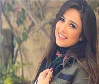 ياسمين عبدالعزيز: «شفت الموت.. وسؤالكم ودعمكم هون عليا الأزمة»