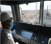 وزير النقل يتابع التقدم في معدلات تنفيذ القطار الكهربائي الخفيف