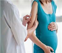 «مستشار الرئيس» يكشف تأثير لقاح كورونا على الحوامل والأجنة