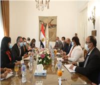 وزيرا السياحة والثقافة يبحثان وضع استراتيجية للترويج السياحي والثقافي لمصر