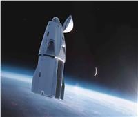 «سبيس إكس» تطلق أول رحلة فضائية بطاقم كامل من المدنيين
