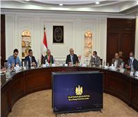 وزير الإسكان يلتقى نظيره الليبي لعرض التجربة العمرانية المصرية في تطوير العشوائيات 