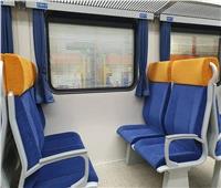 «الكراسي واقفة ومتعبة».. السكة الحديد تحسم الجدل حول مقاعد القطارات الروسية