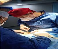 قافله جامعة القاهرة الطبية تجري 16 عملية جراحية فى يومها الأول بمطروح 