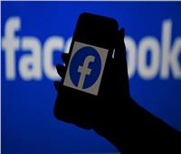 نائب رئيس معهد نيويورك للتمويل يكشف خسائر تعطل الفيس بوك