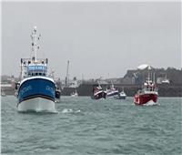 فرنسا تهدد باستخدام الطاقة للضغط على بريطانيا في قضية الصيد البحري
