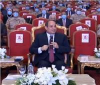 الرئيس السيسي يوجه التحية للواء سمير فرج: «كان قائد كتيبتي» | فيديو