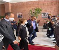 سوزان مبارك تزور قبر زوجها في ذكرى نصر أكتوبر