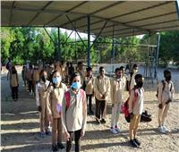 مدارس أسوان تستقبل طلابها في أول أيام الدراسة وسط إجراءات احترازية