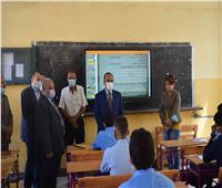 جولات مكثفة لقيادات محافظة المنيا لمتابعة انتظام سير العملية التعليمية 