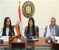 «التعاون الدولي» توقع اتفاق لتطوير أداء مصر بتقرير المرأة