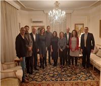 سفير مصر بالمجر يستضيف أبطال فيلم «1919» على مأدبة عشاء بـ«بودابست»|صور