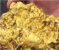ضبط سيارة محملة بـ 3 أطنان من أحجار خام الذهب في أسوان