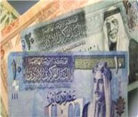 الدينار الأردني يرتفع في منتصف التعاملات واستقرار أسعار العملات العربية