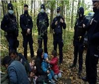 «بولندا»: مهاجرون غير شرعيين حاولوا اقتحام حدودنا مع بيلاروس