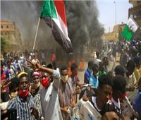 وسائل إعلام: اشتباكات بين متظاهرين والأمن أمام مقر الجيش السوداني