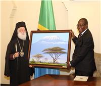 خلال زيارته لتنزنيا.. البابا ثيودروس يلتقي بنائب الرئيس التنزاني 