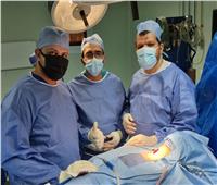 مستشفى عين شمس يجري أول عملية منظار جراحي ميكروسكوبي على الحنجرة 