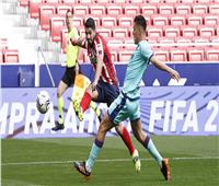 الدوري الإسباني| شوط أول إيجابي بين أتلتيكو مدريد وليفانتي