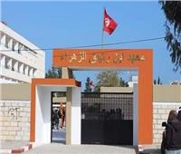 تلميذ يطعن أستاذه بوحشية ويحيله إلى غرفة العمليات في تونس