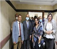 رئيس جامعة الزقازيق يلتقى رجال مستثمرى العاشر من رمضان استعداداً لافتتاح المستشفى الجامعى