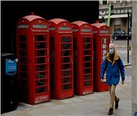 رغم انتشار المحمول.. بريطانيا تحمي أكشاك لندن الحمراء من الإزالة |فيديو