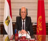 محافظ بورسعيد يتابع سير العمل بالإدارة المالية بديوان عام المحافظة 