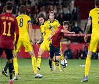 التعادل يحسم الشوط الأول من مباراة إسبانيا والسويد