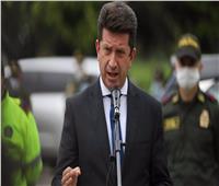 وزير الدفاع الكولومبي يحذر من «حزب الله».. ويفتح النار علي الحكومة الفنزولية