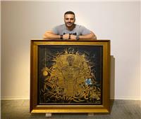 «سر رمسيس».. تفاصيل لوحة من الذهب يعرضها أحمد فريد في أمريكا