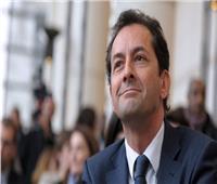 «مستشار الرئيس الفرنسي» يحذر من خطر «تغلغل الإخوان»