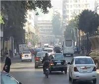 كثافات مرورية متوسطة على بعض المحاور والطرق الرئيسية بالقاهرة والجيزة