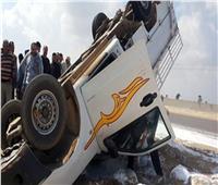إصابة 11 شخص في انقلاب سيارة ربع نقل على الطريق الصحراوى الغربي بالمنيا