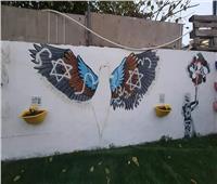 مستوطنون إسرائيليون يرسمون شعارات عنصرية في حي الشيخ جراح| صور 