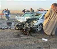 مصرع وإصابة 5 أشخاص في حادث تصادم سيارتين بـ«صحراوي قنا»