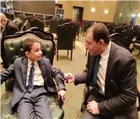 الطفل أحمد تامر: الرئيس أوفى بوعده وقرأت القرآن أمامه في حفل «قادرون باختلاف»