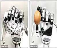 فيديو| يد روبوتية تفرق بين استخدام القوة والرقة