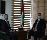 سفير فلسطين لدى مصر يستقبل نظيره الياباني في القاهرة