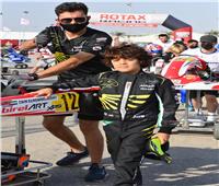 أول طفل مصري ضمن أفضل 10 متسابقين في العالم بسباق سيارات