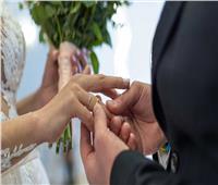 محكمة أبو ظبي توثق أول عقد زواج مدني لغير المسلمين في الإمارات