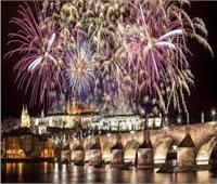 التشيك تشدد قيود فيروس كورونا قبل احتفالات العام الجديد