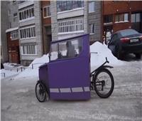 مهندس روسي يصنع سيارة فيلوموبيل تحمي سائقها من برد الشتاء| فيديو