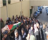 فلسطينيون يشيعون جنازة شيخ استُشهد خلال عملية دهس إسرائيلية بالخليل | صور