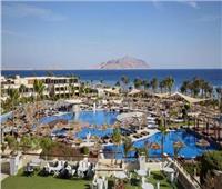 «السياحة»: يسمح للسيدات أقل من سن الأربعين دخول الفنادق «بدون محرم»