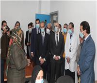 وزير الاتصالات ومحافظ بني سويف يتفقدان  وحدة التشخيص عن بعد بالمستشفى التخصصي