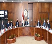 الملا يرأس اجتماع اللجنة العليا لمؤتمر ومعرض مصر الدولي للبترول «ايجبس» 