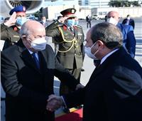 الرئيس عبد الفتاح السيسي يودع نظيره الجزائري